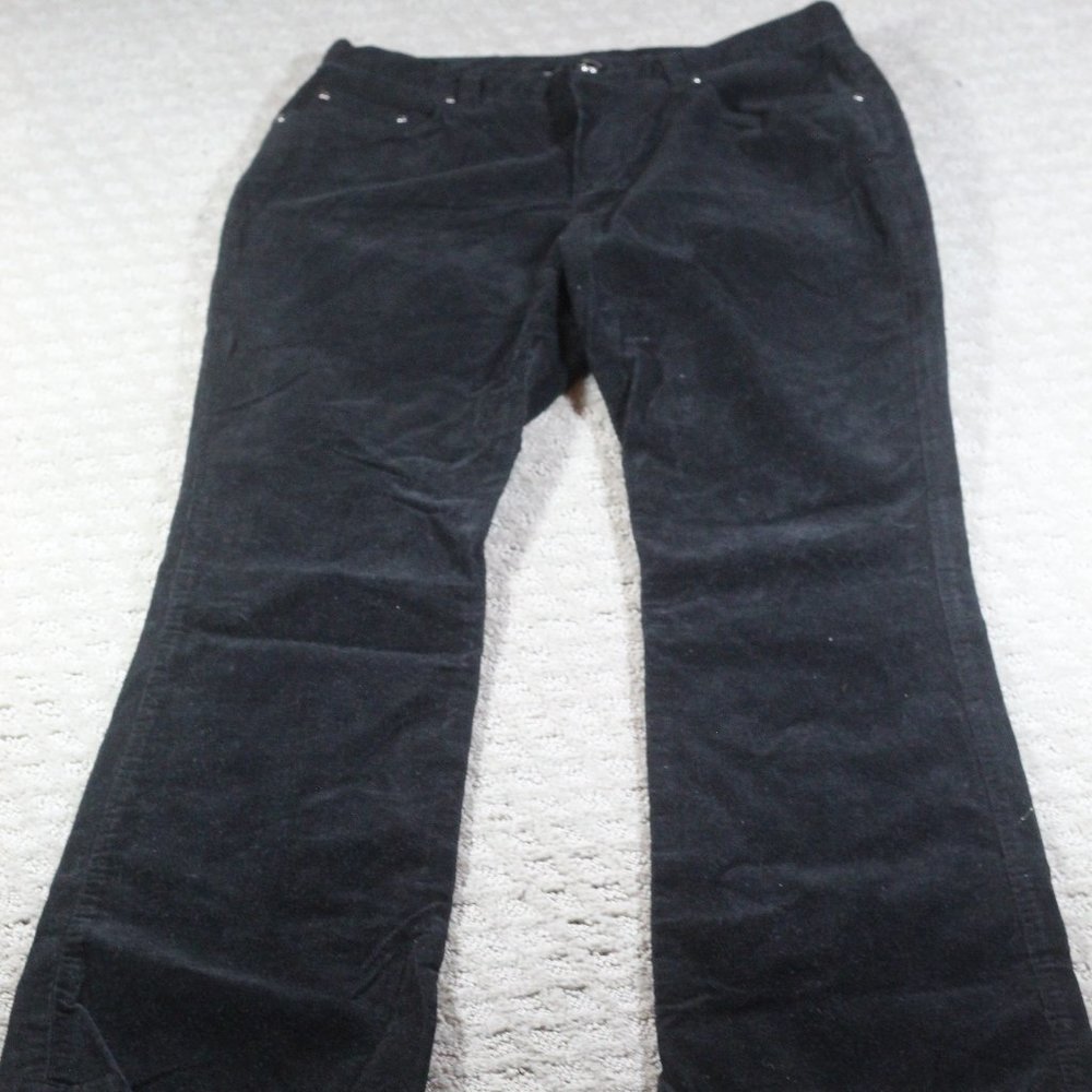Jones New York Signature Size 4P Mid Rise Black Slightly Flared Corduroy Pants